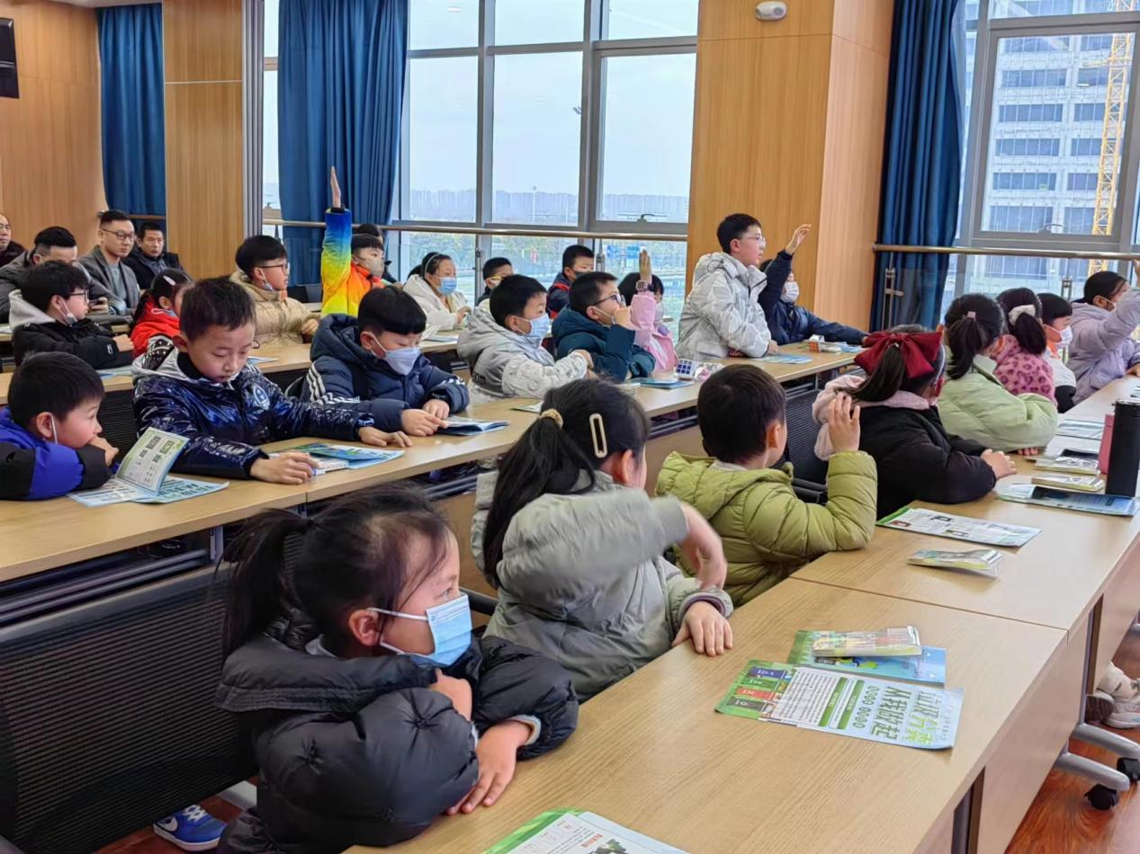 華展貓先生，校園垃圾分類活動，智能垃圾分類