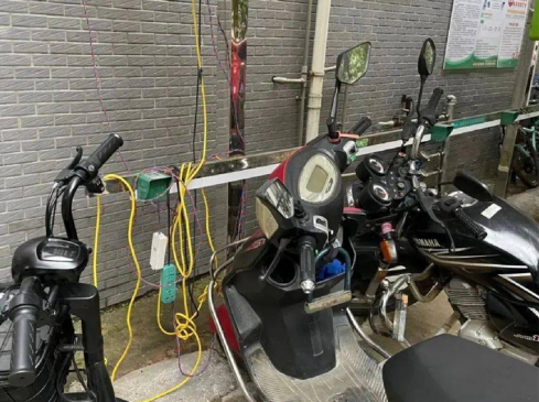 電單車充電樁，智能無線充電樁，智能掃碼電動自行車充電樁廠家