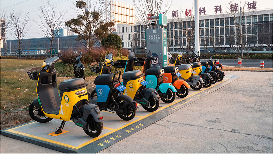 充電腳撐，無線充電腳撐，電動車充電腳撐，無線充電配件